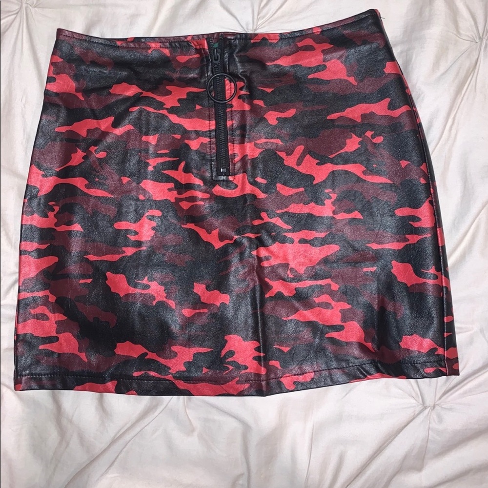 Camo skirt
